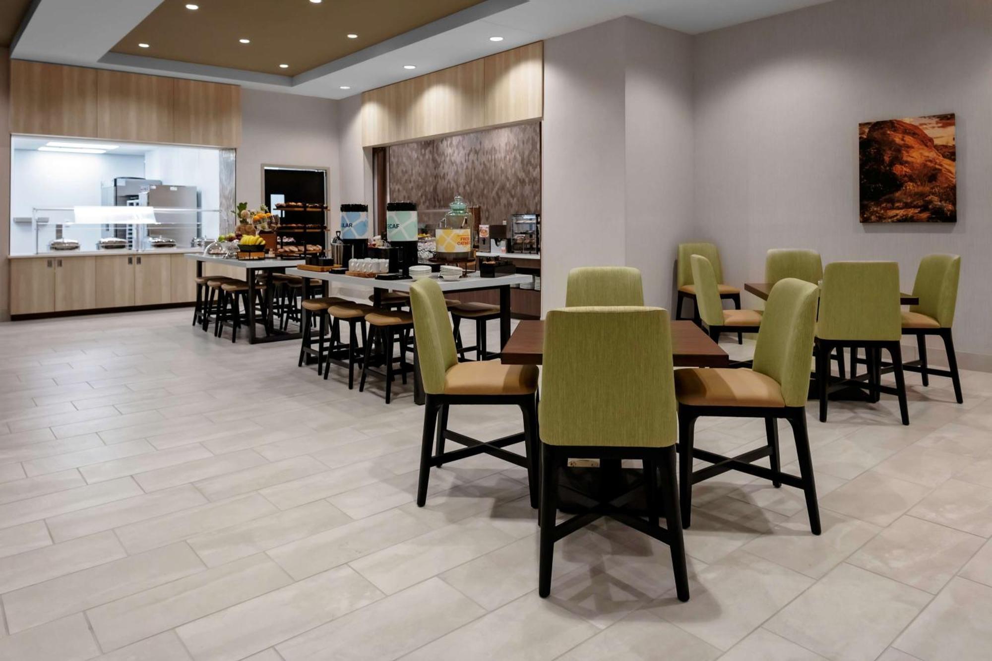 Hilton Garden Inn Chandler Downtown Esterno foto
